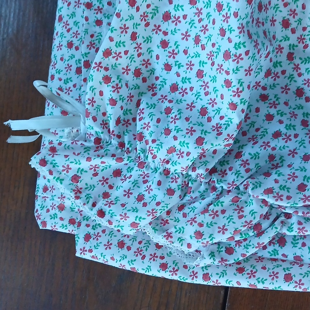 Vintage Handcrafted Summer House Dress - Picture 10 of 11